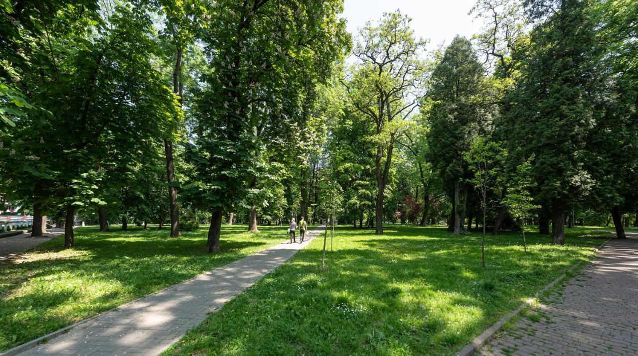 Luxury Apartment Slava Ukraini Ивано-Франкивск Екстериор снимка